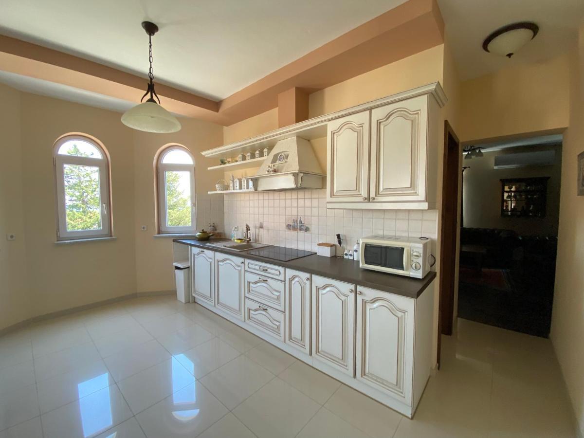 Apartments Villa Lora Kraj  المظهر الخارجي الصورة