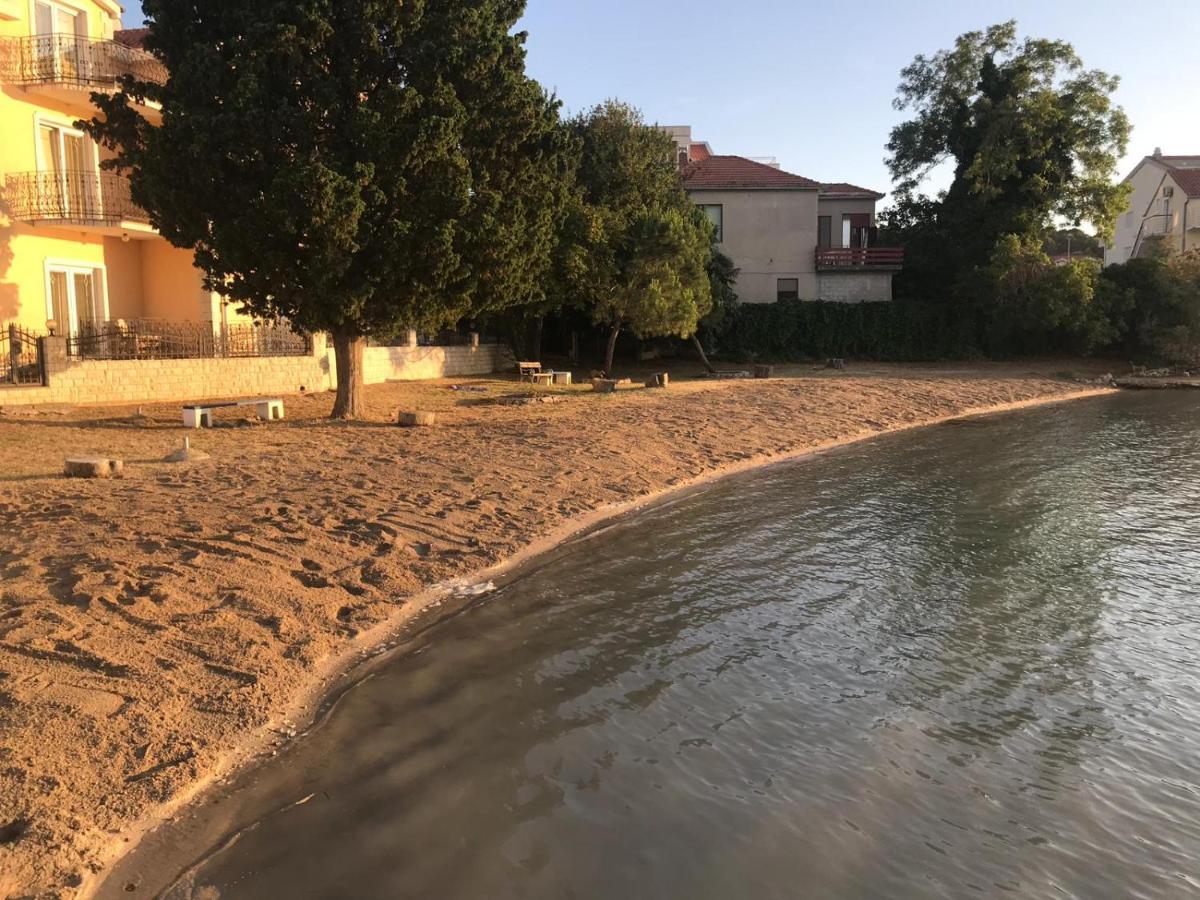 Apartments Villa Lora Kraj  المظهر الخارجي الصورة