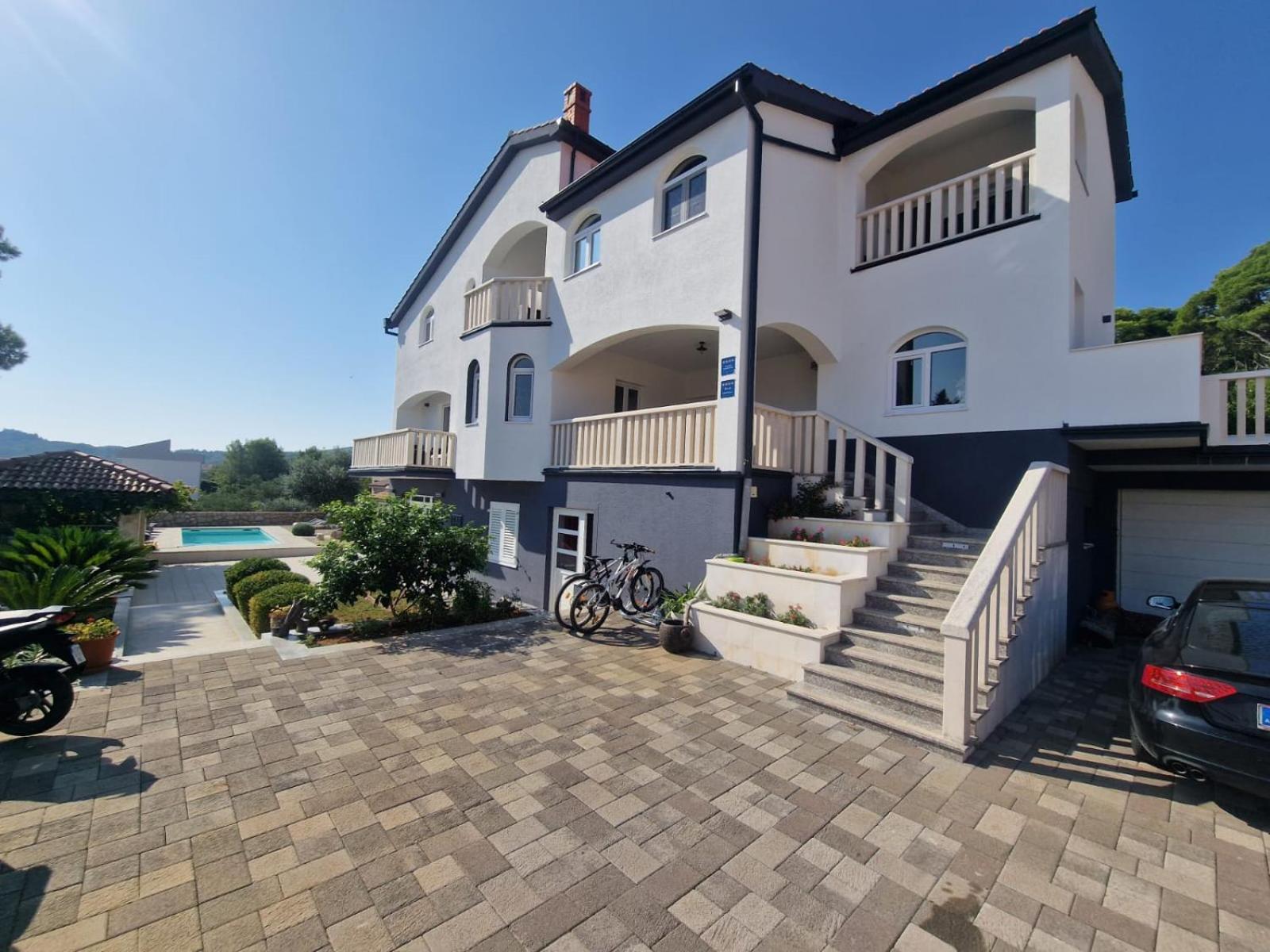 Apartments Villa Lora Kraj  المظهر الخارجي الصورة